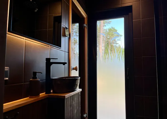 Mustika Mirror Minivilla Saunaga Vakantiehuis Kärdla